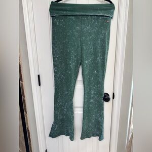 PINK Victoria's Secret Green Flared Leggings